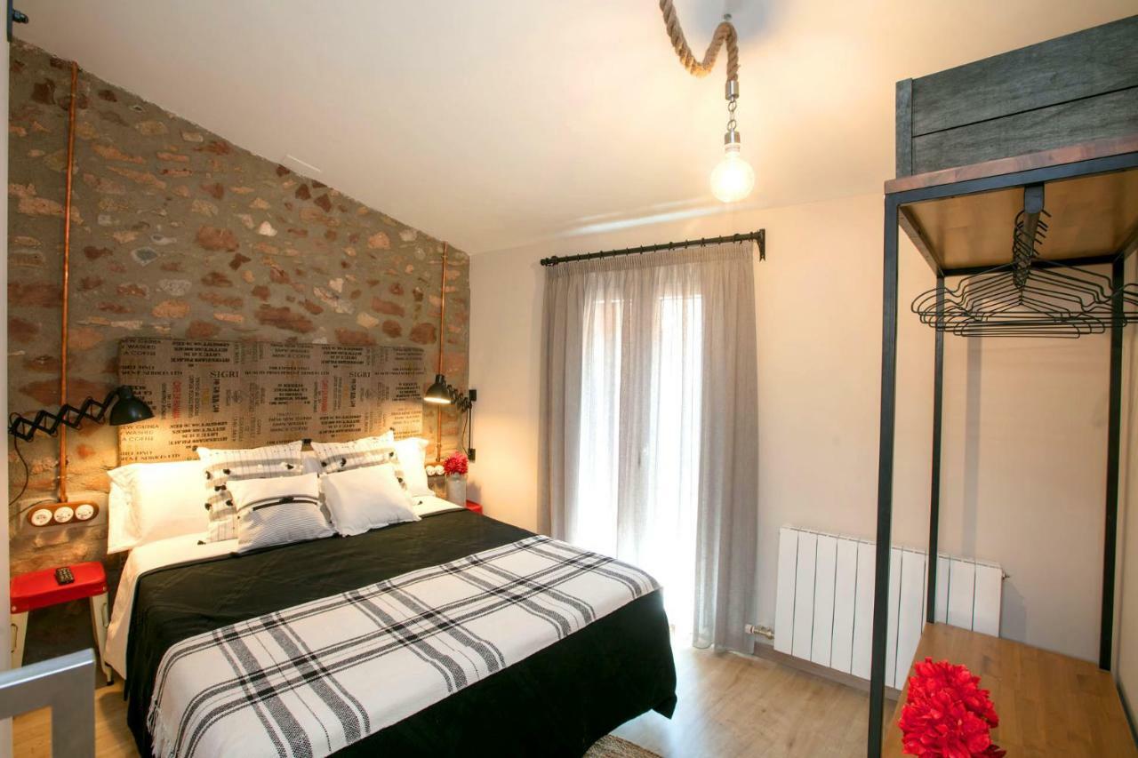 Apartaments Cal Trumfo ปราเดส ภายนอก รูปภาพ