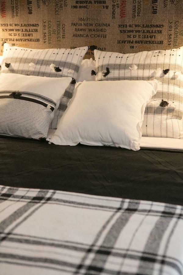 Apartaments Cal Trumfo ปราเดส ภายนอก รูปภาพ