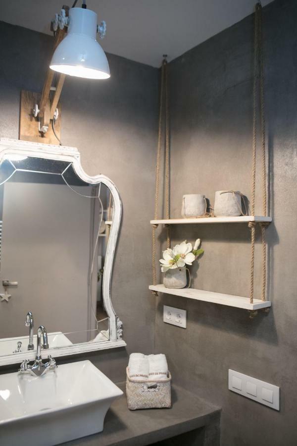 Apartaments Cal Trumfo ปราเดส ภายนอก รูปภาพ